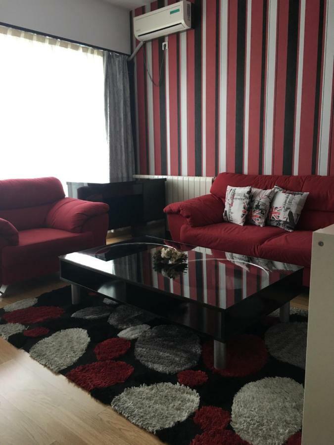 Dora City Apartament Apartment Клуж-Напока Екстериор снимка